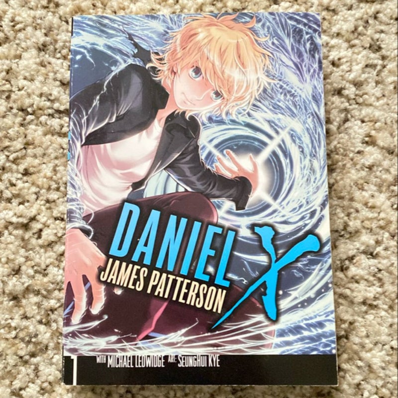 Daniel X: the Manga, Vol. 1