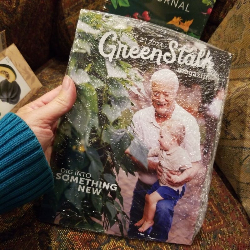 GreenStalk gardening journal and magazine, NEW, plus seeds bundle