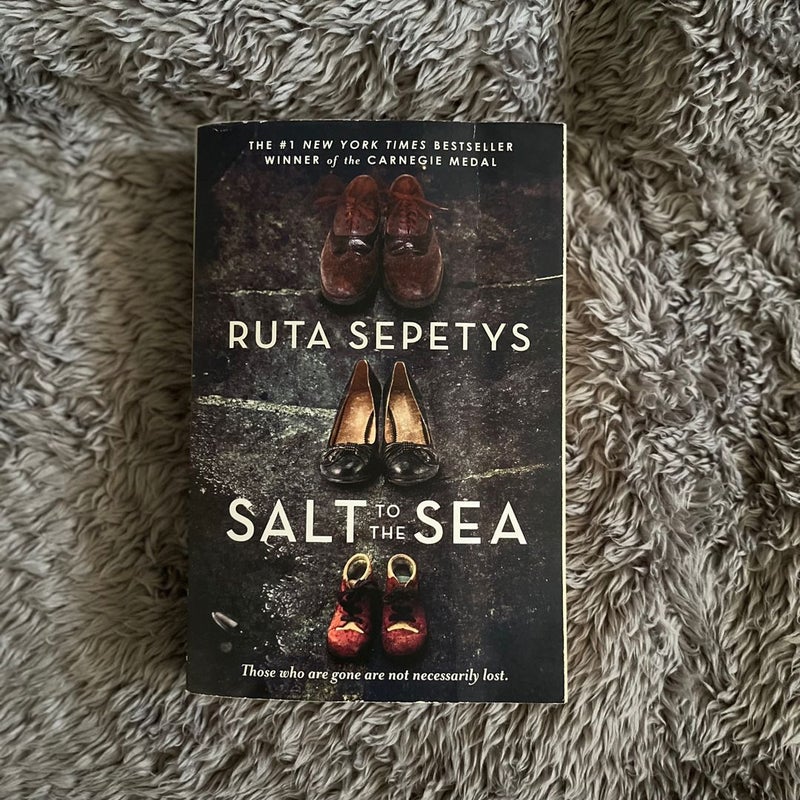Salt to the Sea - Ruta Sepetys, WWII Historical Novel, Trade Paperback, GOOD CONDITION