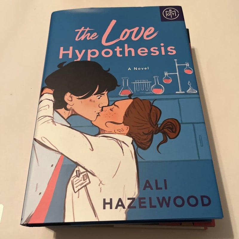 The love Hypothesis & Love on the brain by Ali hazelwood , Hardcover