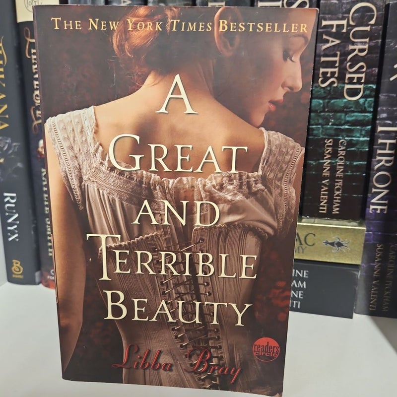 A Great and Terrible Beauty (Trilogy) 