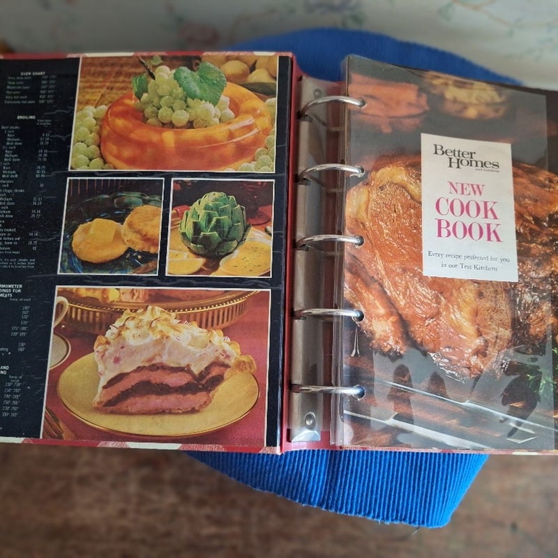 Vintage, Better Homes and Garden New CookBook, copyright 1968, used condition.
