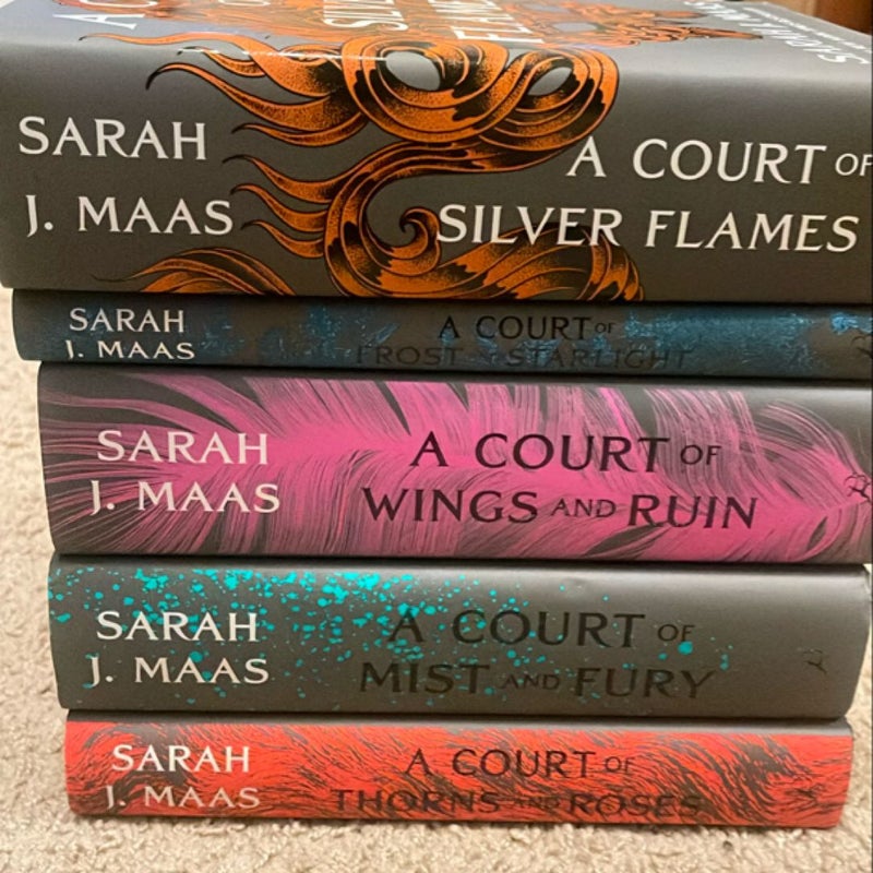 A Court of Thorns and Roses Set