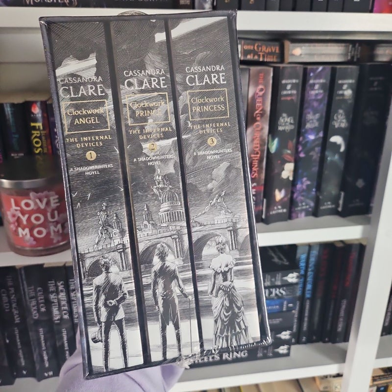 The Infernal Devices, the Complete Collection