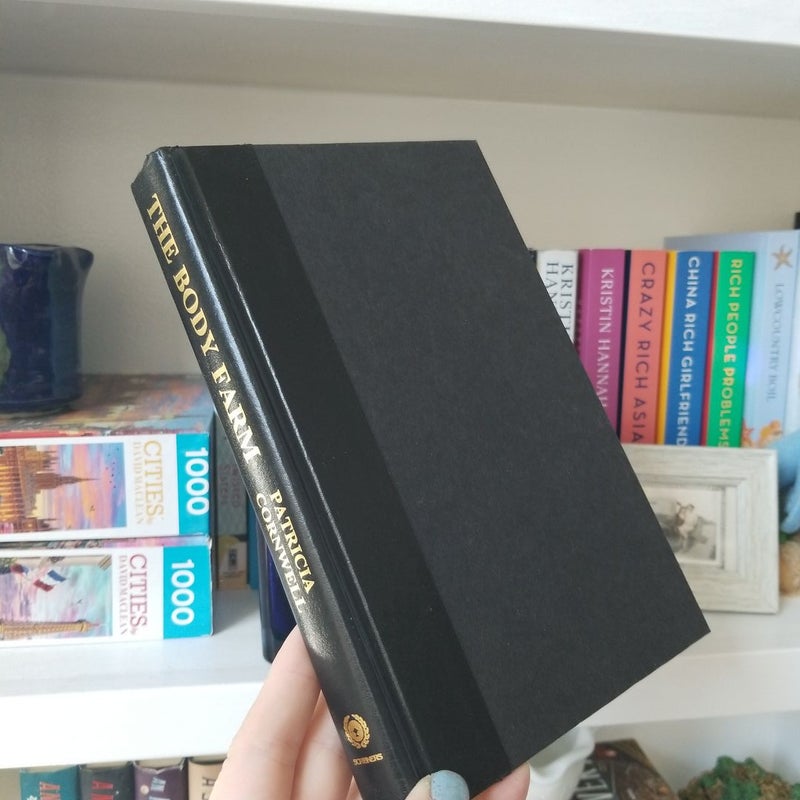 Body Farm by Patricia Cornwell, Hardcover Pangobooks