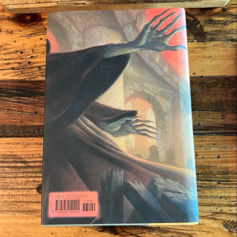 Harry Potter and the Deathly Hallows - 1st Edition - J.K. Rowling