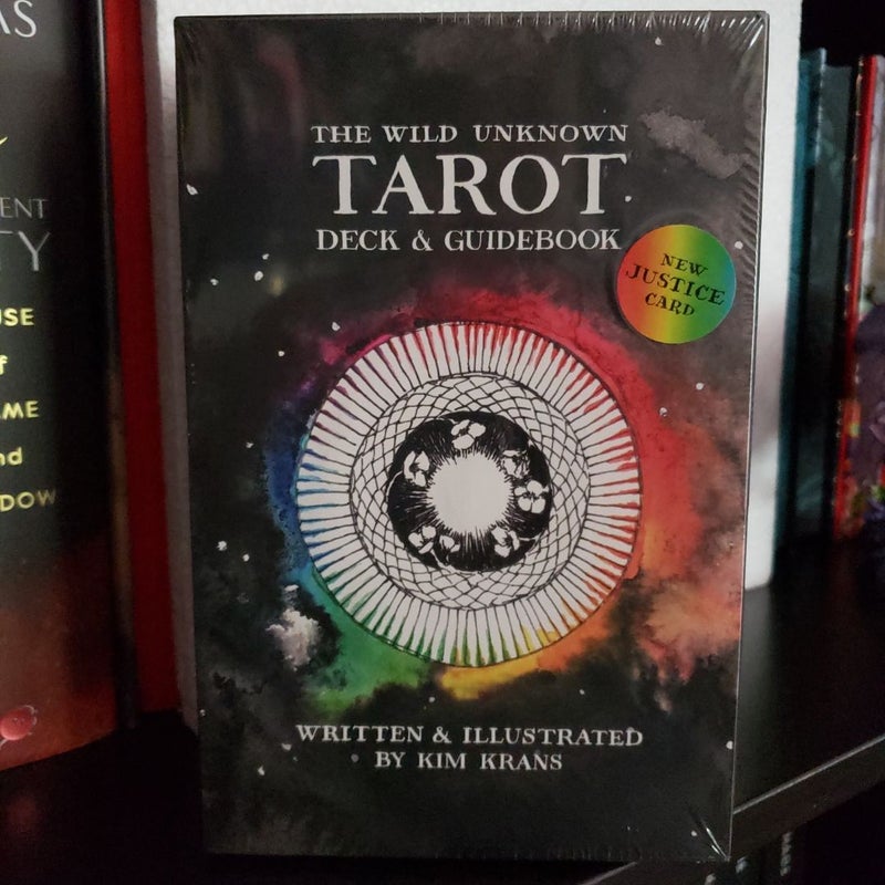 The Wild Unknown Tarot Deck and Guidebook (Official Keepsake Box Set)