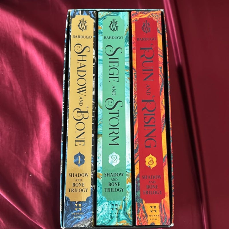 The Shadow and Bone Trilogy Boxed Set