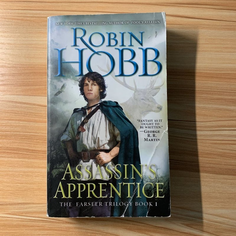 Assassin's Apprentice by Robin Hobb, Paperback