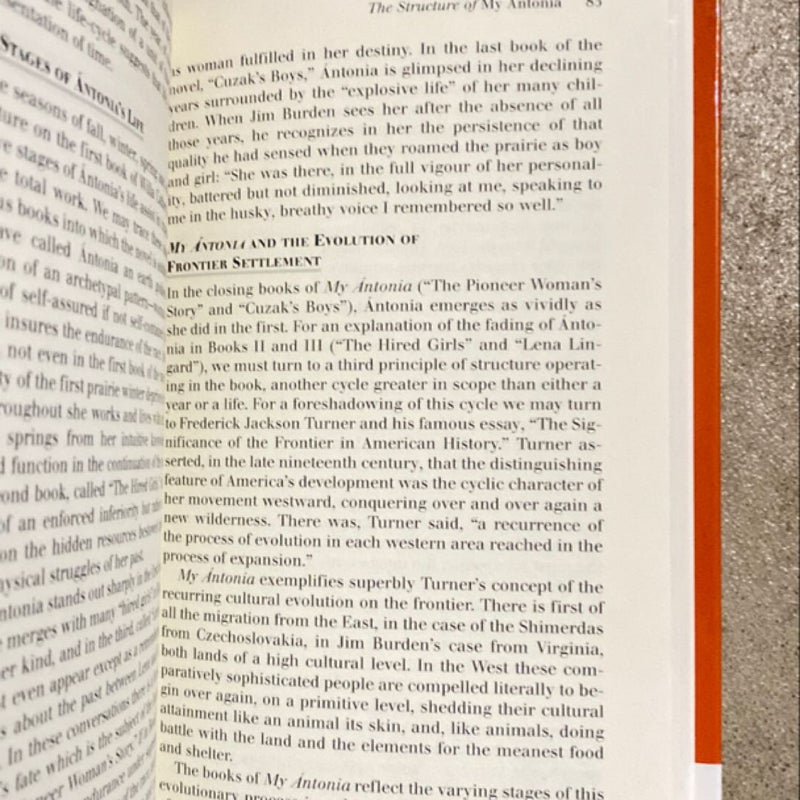 Readings on "My Antonia"