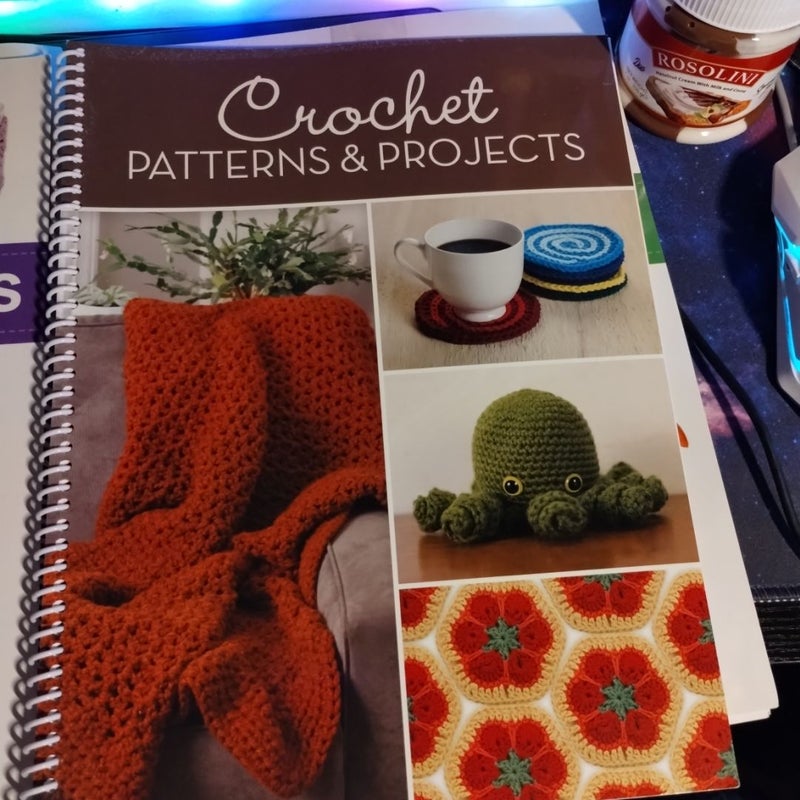 Crochet books lot