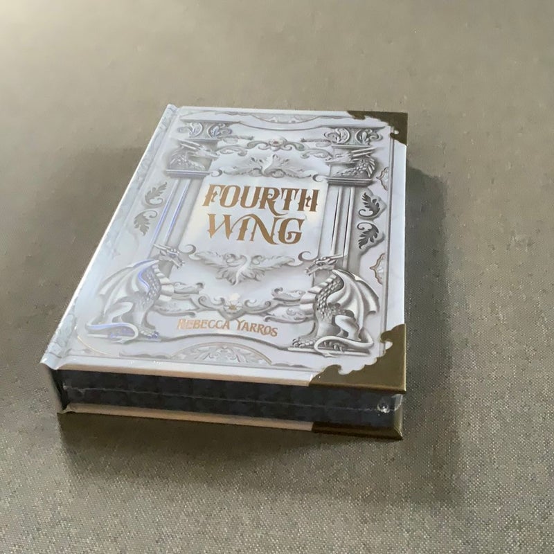 Fourth Wing (Bookish Box edition)