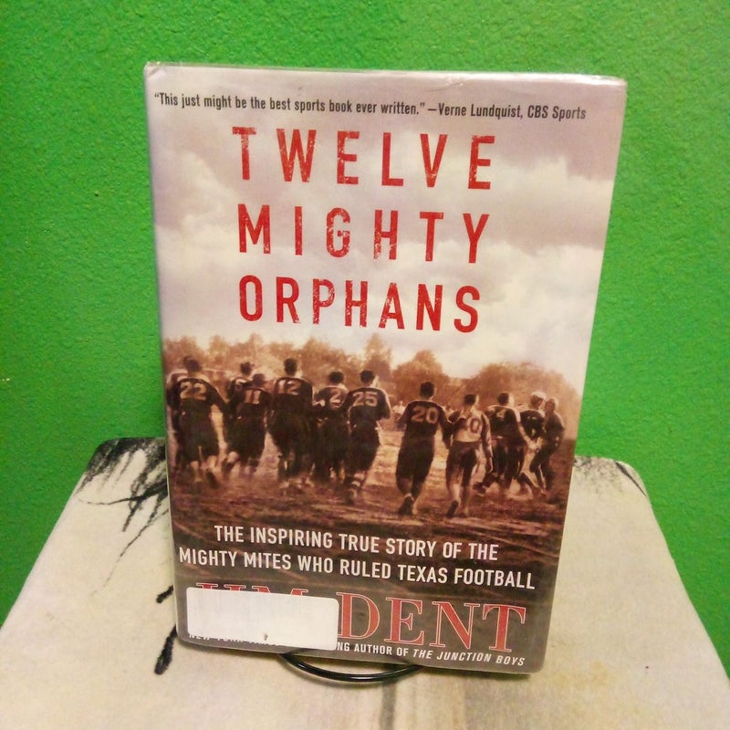 Twelve Mighty Orphans - Library Binding