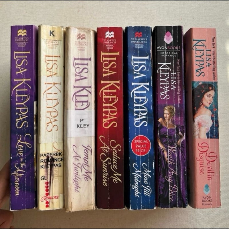 The Hathaways Complete Series + 2 Lisa Kleypas books