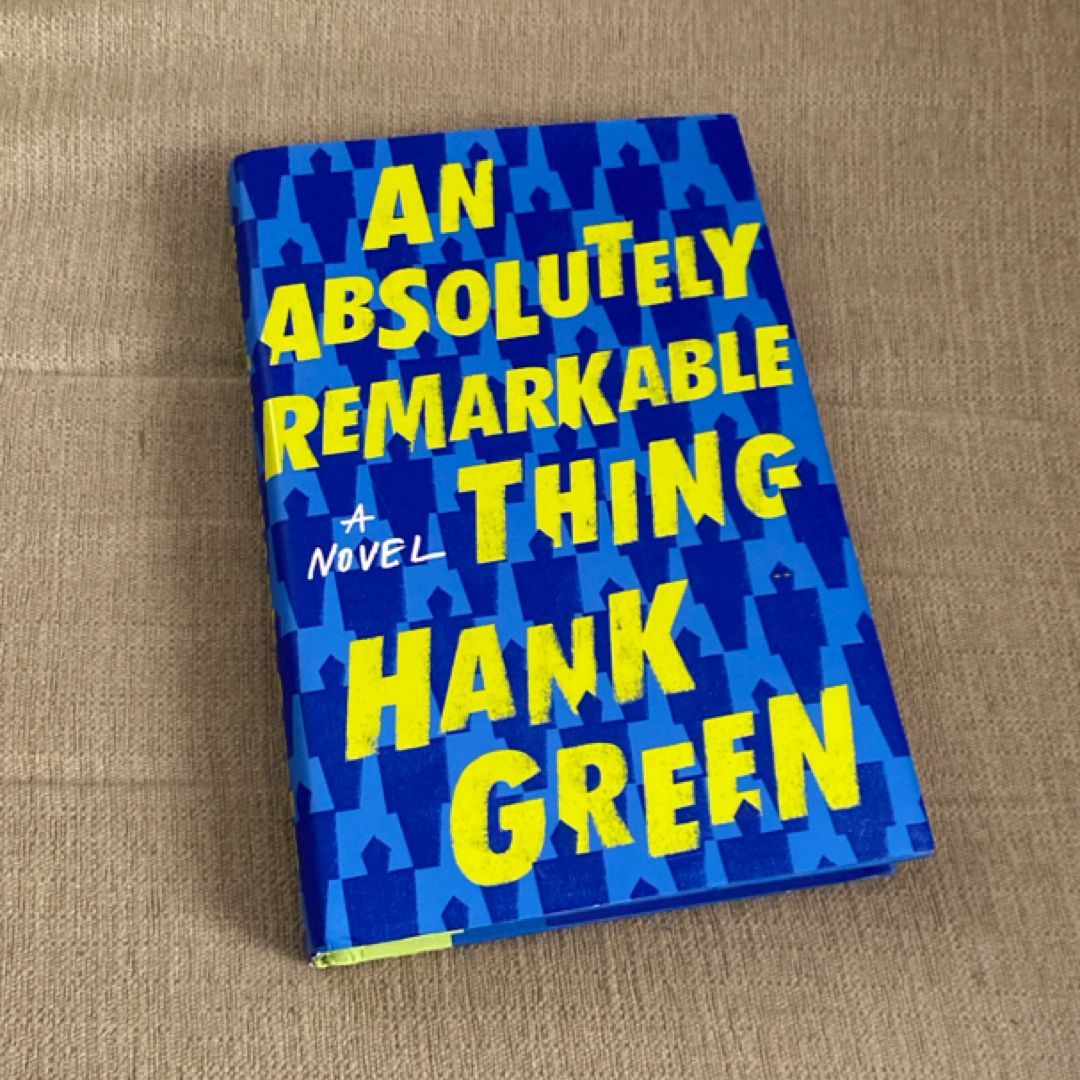 Sale image for b3422f76-5e7e-4a5a-a263-b7579422e48b-vkB8gCSdNuSmtbPEr5OaoOYgn582