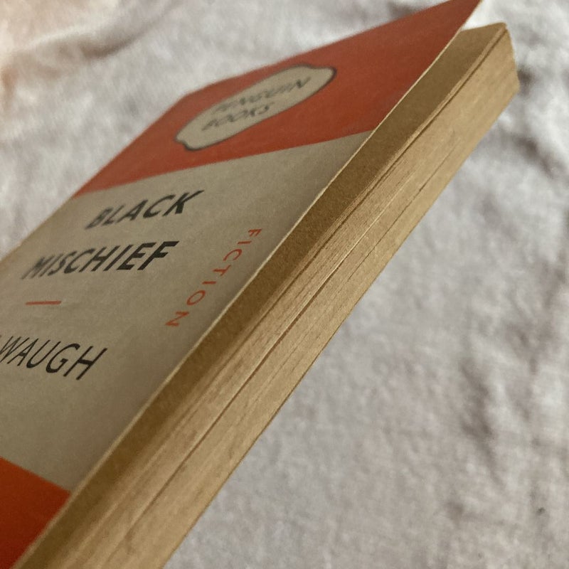 Black Mischief — vintage Penguin Books Classics