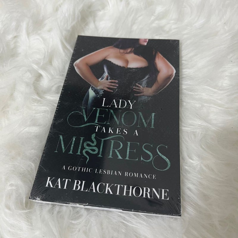Lady Venom takes a Mistress Kat Blackthorn