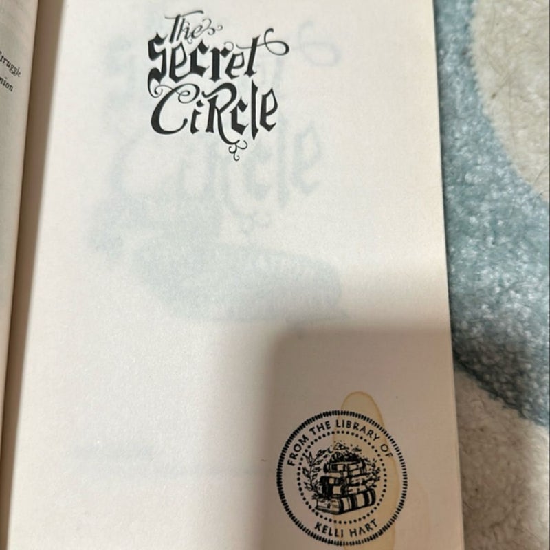 The Secret Circle: the Initiation and the Captive Part I