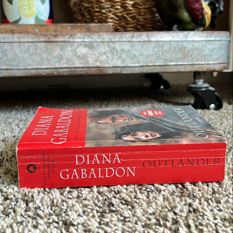 Outlander (Starz Tie-In Edition)