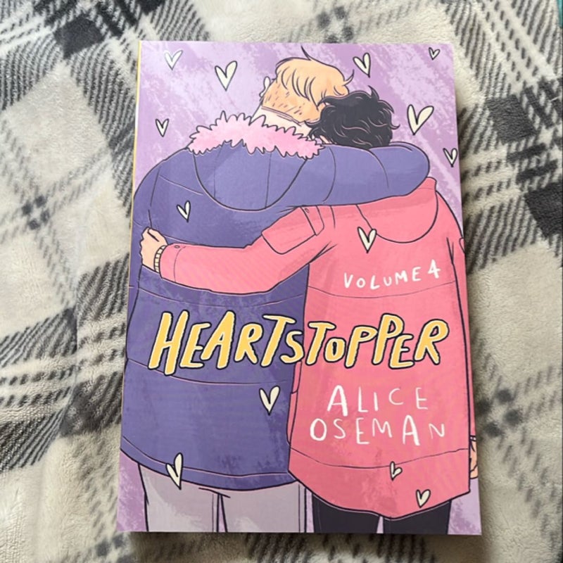 Heartstopper: Volume 4: a Graphic Novel