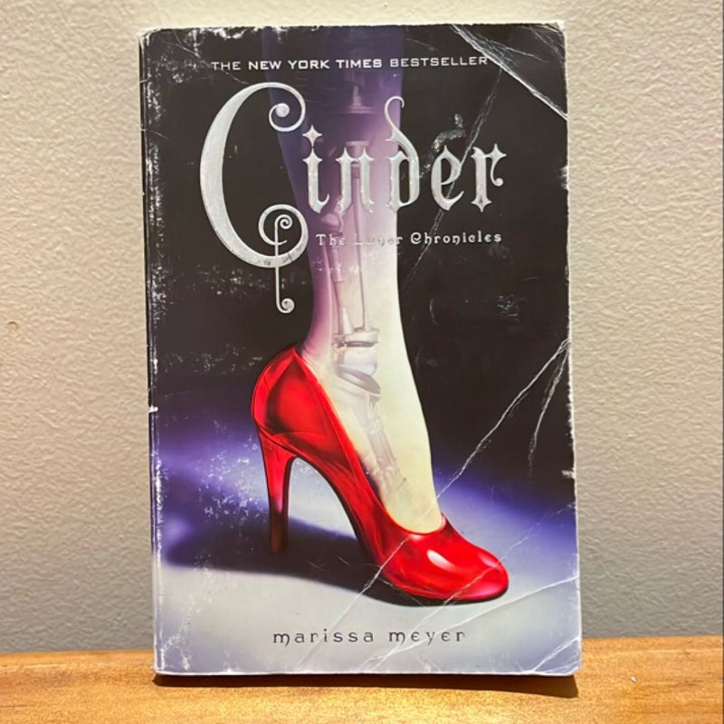 Cinder “The Lunar Chronicles”