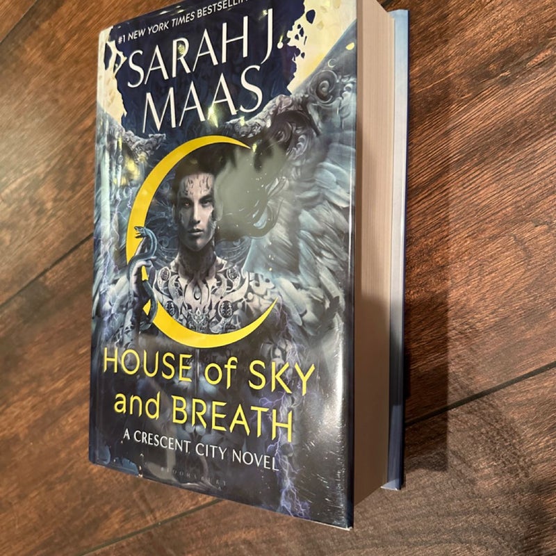 House of Sky and Breath SIGNED crescent city 2 