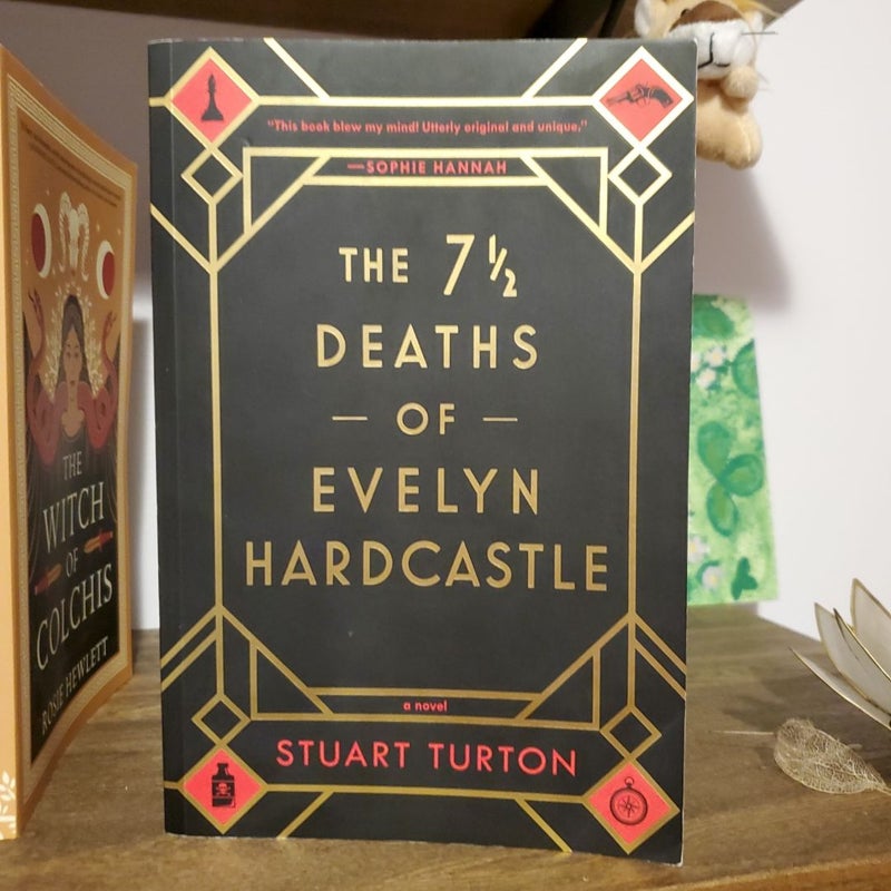 The 7½ Deaths of Evelyn Hardcastle