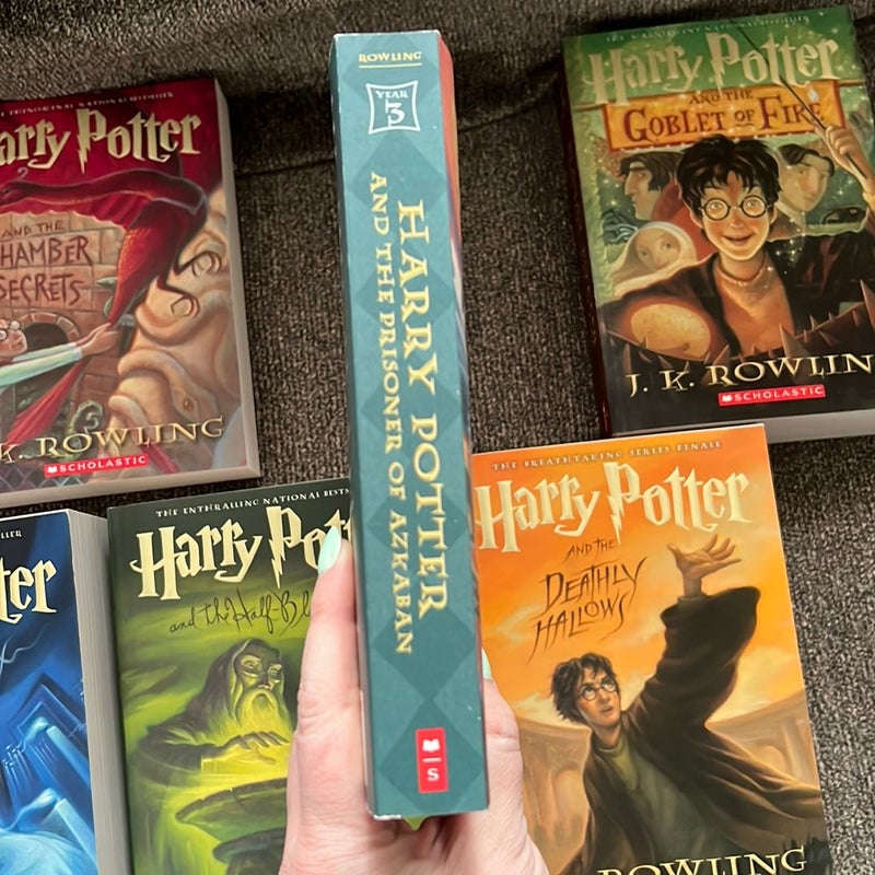 Harry Potter Paperback Full Book Set Volumes 1-7