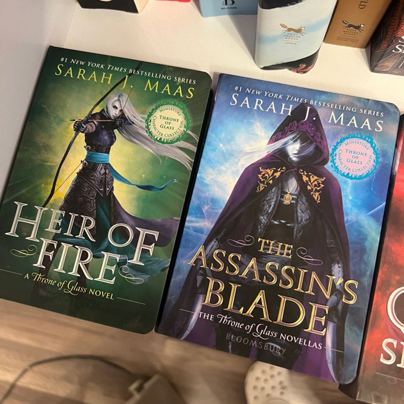Throne of Glass mini character editions 