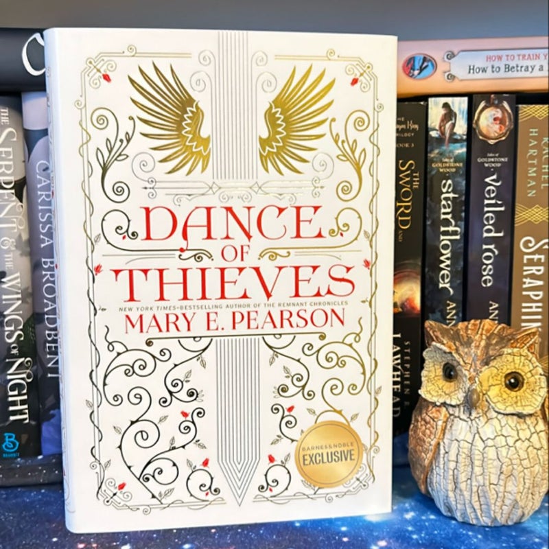 Dance of Thieves *Barnes & Noble* Exclusive