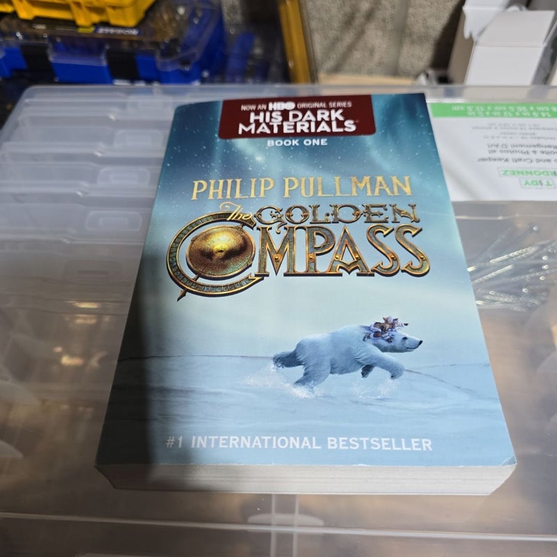 His Dark Materials: the Golden Compass (Book 1)