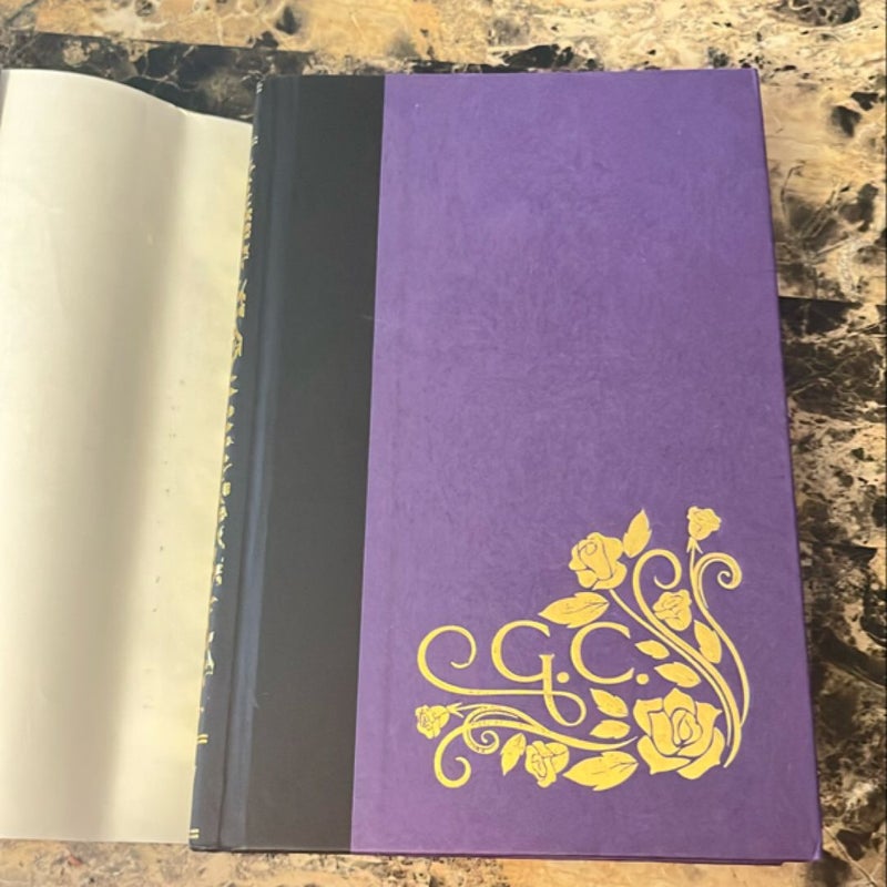 Violet Made of Thorns (BARNES & NOBLE EXCLUSIVE EDITION) 