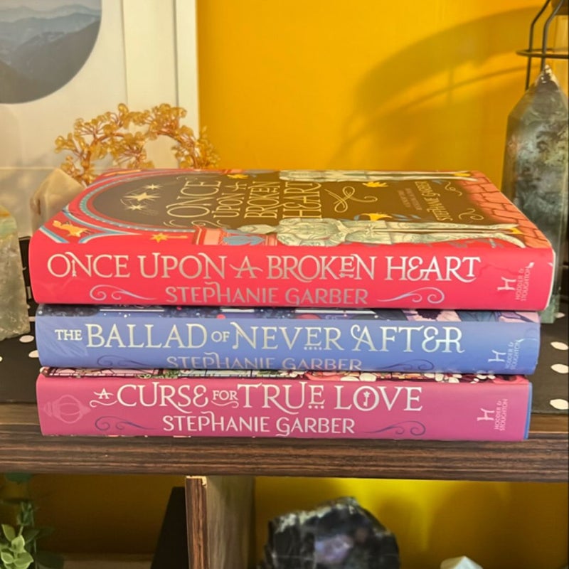 Once Upon a Broken Heart trilogy (Fairyloot, signed)!