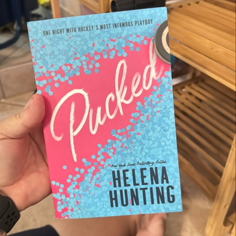 Pucked by Helena Hunting, Paperback | Pangobooks