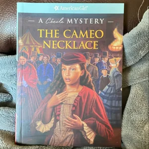 The Cameo Necklace