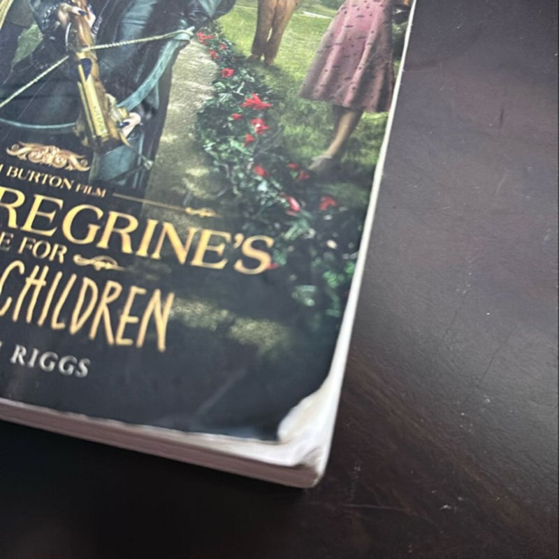 Miss Peregrine's Home for Peculiar Children (Movie Tie-In Edition)