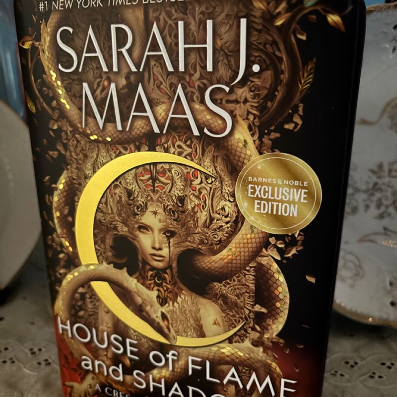 House of Flame and Shadow BN Exclusive Signed edition 