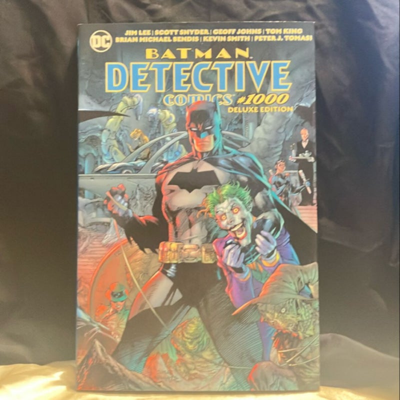 Batman: Detective Comics #1000: the Deluxe Edition