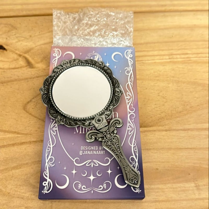 August 2024 Fairyloot goodies 