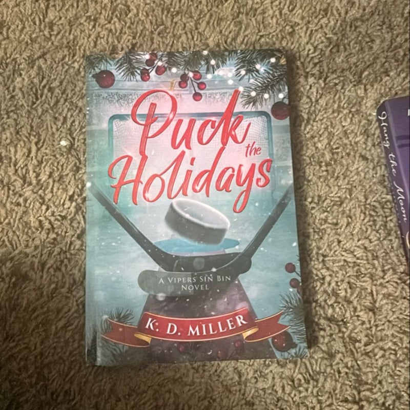 Puck the Holidays