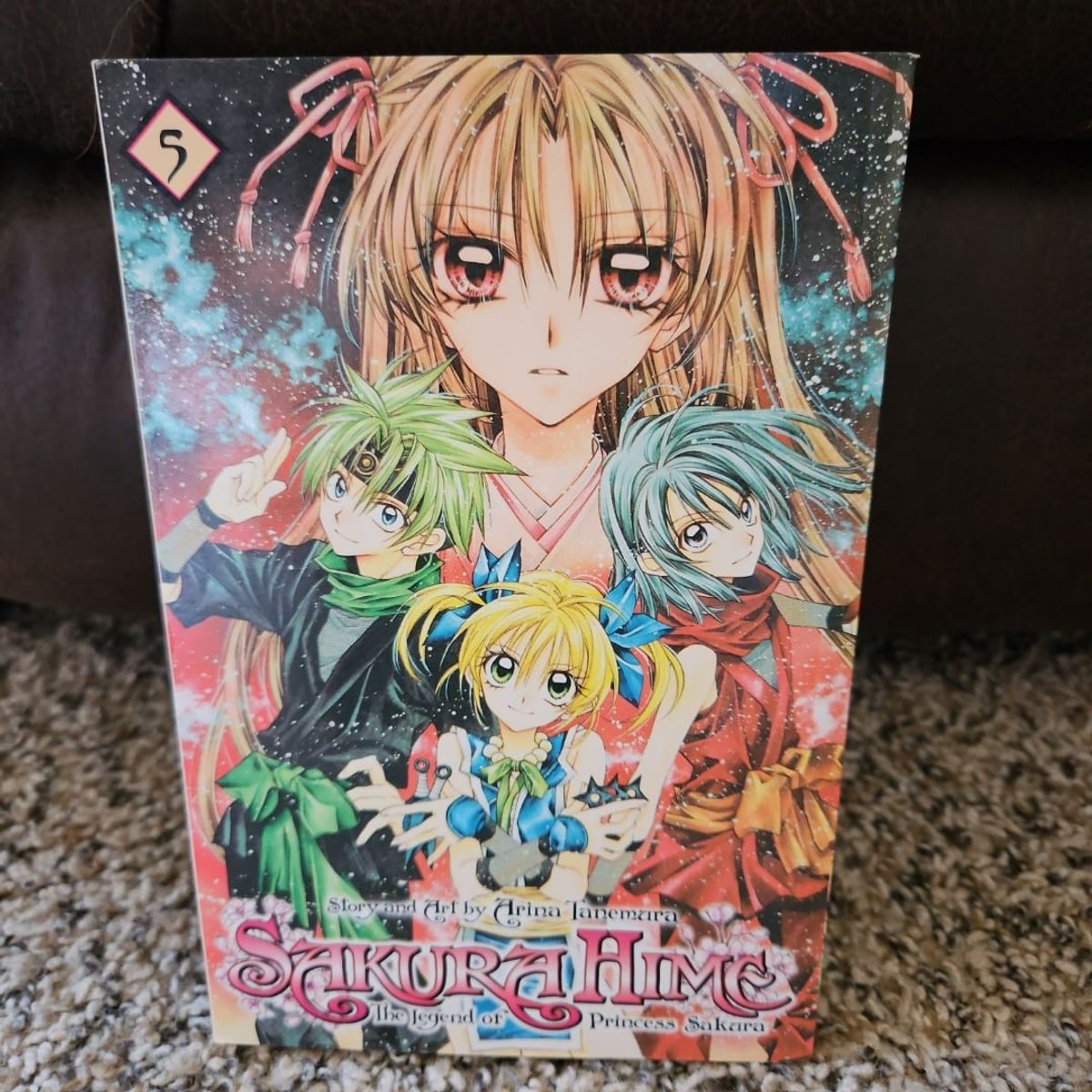 Sakura Hime: the Legend of Princess Sakura, Vol. 5 by Arina Tanemura