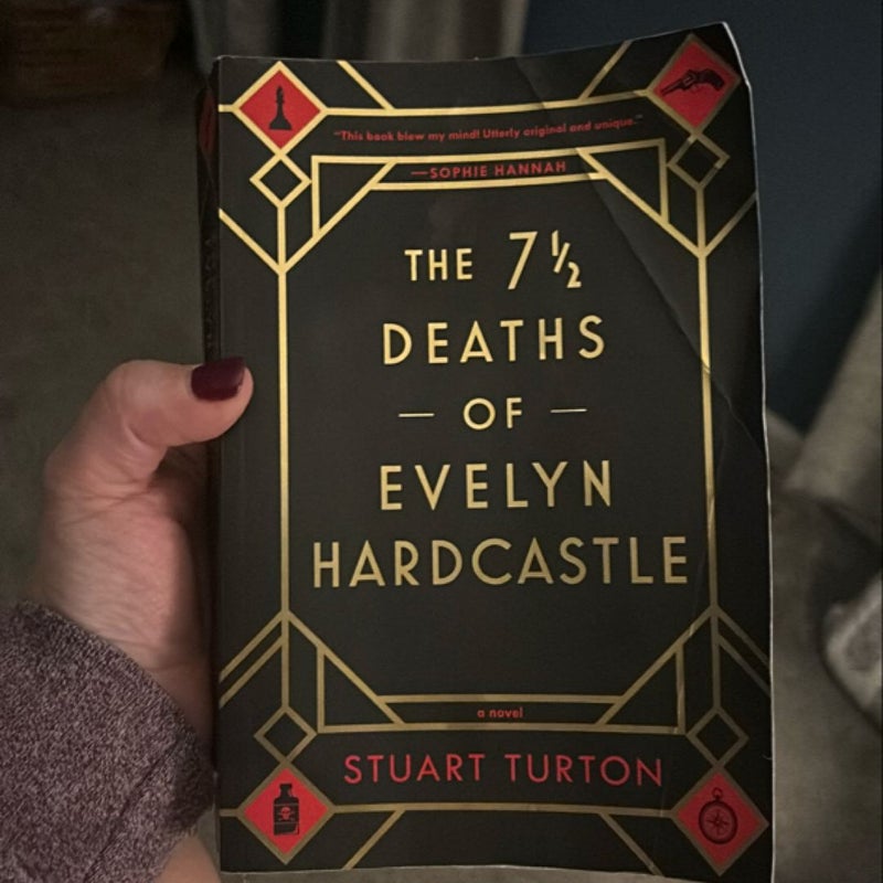 The 7½ Deaths of Evelyn Hardcastle