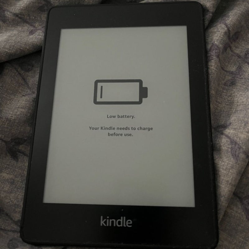 Kindle Paperwhite – (previous generation - 2018 release) Waterproof with more than 2x the Storage with charger