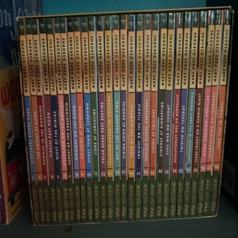 Magic Tree House Books 1-28 Boxed Set