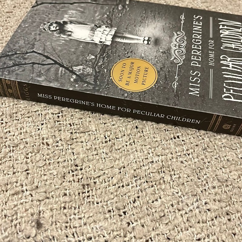 Miss Peregrine's Home for Peculiar Children *like new