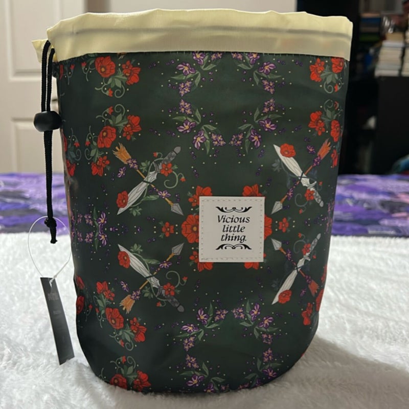 Powerless toiletry bag