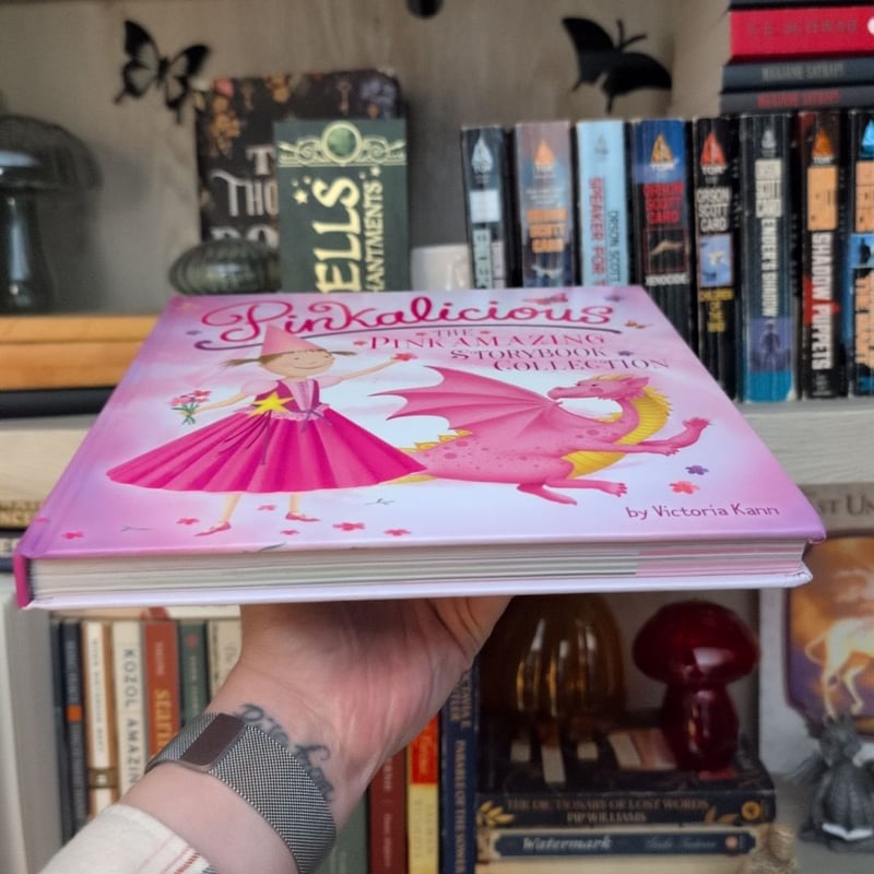 Pinkalicious: the Pinkamazing Storybook Collection