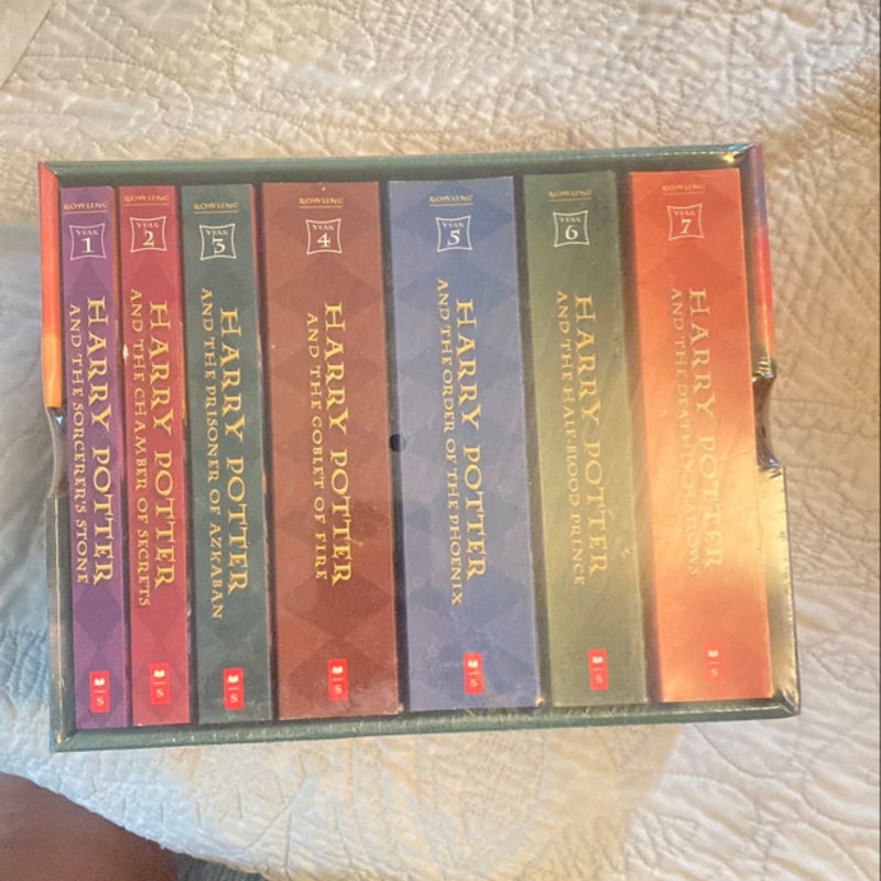 Harry Potter Paperback Boxset #1-7