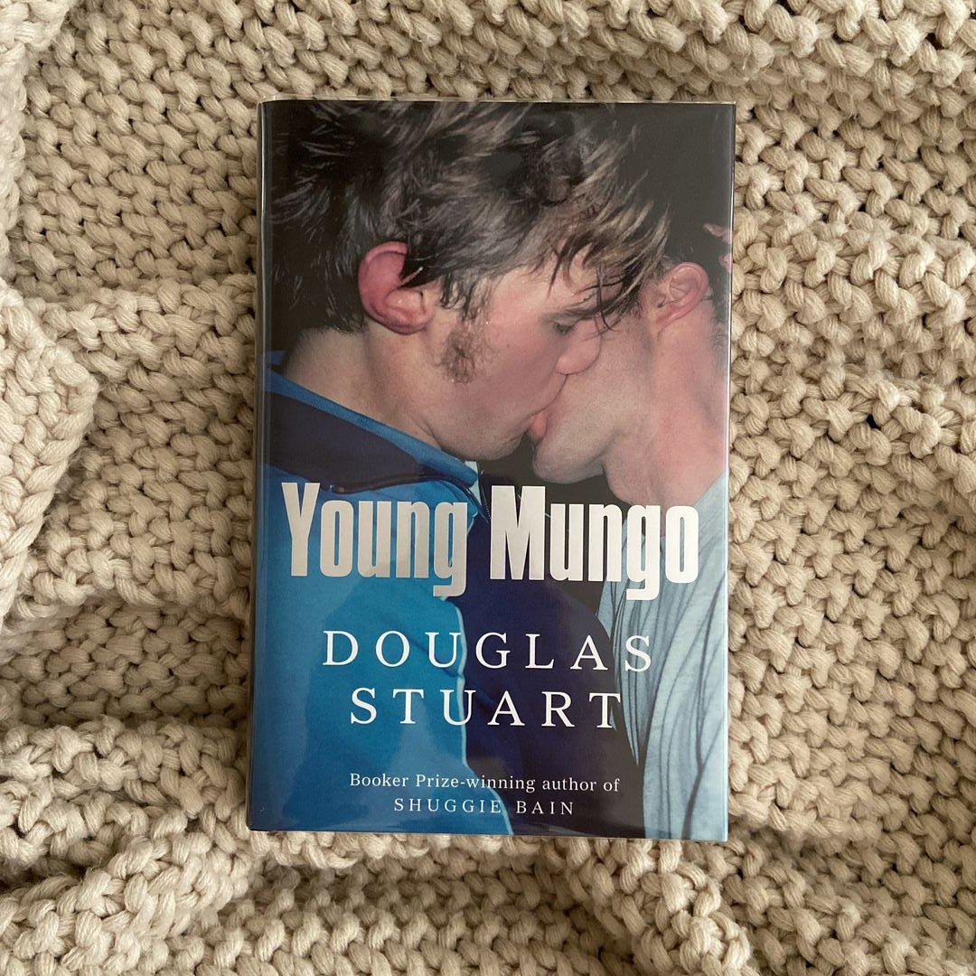 Young Mungo: the No. 1 Sunday Times Bestseller