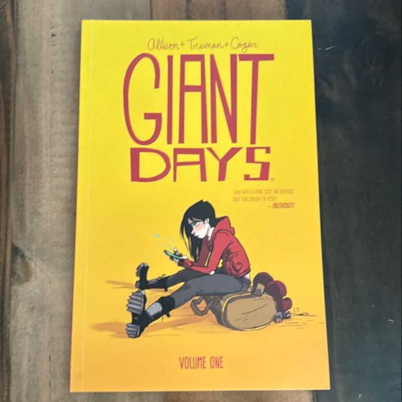 Giant Days Vol. 1